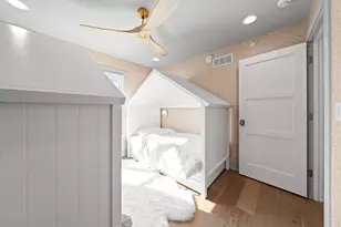 266 High St, Fontana, WI 53125 - Photo 83