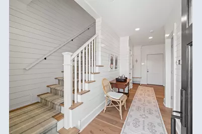 266  High St #12, Fontana, WI 53125 - Photo 9