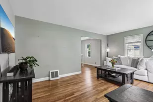 4773 N Diversey Blvd, Whitefish Bay, WI 53211 - Photo 7
