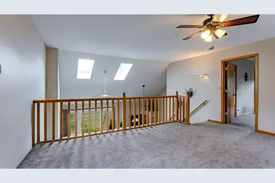 28720  Sunflower Ln, Racine, WI 53185 - Photo 9