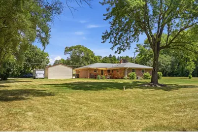 S58W29985  McFarlane Rd, Genesee, WI 53149 - Photo 3