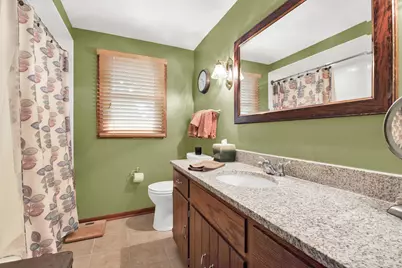 N22W22227  Meadowood Ct, Pewaukee, WI 53186 - Photo 25