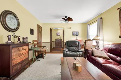 N22W22227  Meadowood Ct, Pewaukee, WI 53186 - Photo 21