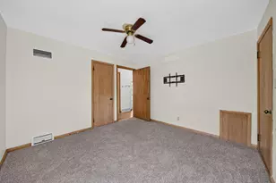 215 N 11th St, Oostburg, WI 53070 - Photo 9