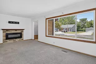 215 N 11th St, Oostburg, WI 53070 - Photo 7