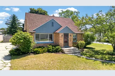 215 N 11th St, Oostburg, WI 53070 - Photo 1