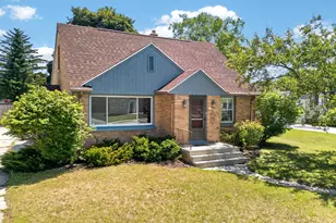 215 N 11th St, Oostburg, WI 53070 - Photo 1