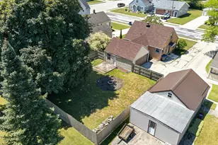 215 N 11th St, Oostburg, WI 53070 - Photo 27