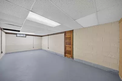 215 N 11th St, Oostburg, WI 53070 - Photo 17