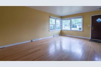 5221 W Rose St, Brown Deer, WI 53223 - Photo 5