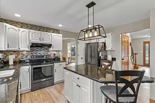 126 Menominee Dr, Sheboygan Falls, WI 53085 - Photo 7
