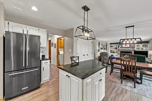 126 Menominee Dr, Sheboygan Falls, WI 53085 - Photo 9