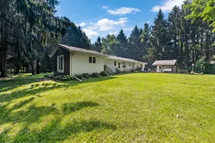 6775 Glacier Dr, Barton, WI 53090 - Photo 5