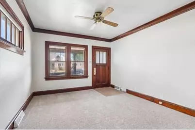 7631 W Center St, Milwaukee, WI 53222 - Photo 7