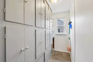 2129 E Holt Ave, Milwaukee, WI 53207 - Photo 29