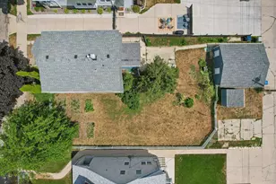 2129 E Holt Ave, Milwaukee, WI 53207 - Photo 49
