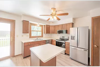 507  Maple St #B, Grafton, WI 53024 - Photo 9