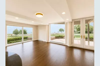 7515 N Beach Dr, Fox Point, WI 53217 - Photo 19