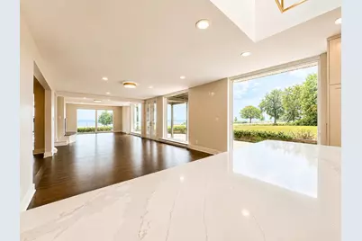 7515 N Beach Dr, Fox Point, WI 53217 - Photo 7