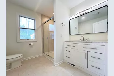 7515 N Beach Dr, Fox Point, WI 53217 - Photo 25