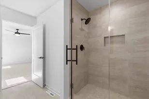 805 Viewpoint Ave, Waukesha, WI 53188 - Photo 21