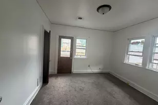 3201 N 50th St, Milwaukee, WI 53216 - Photo 9