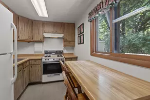 1605 Jackson Park Dr, Delavan, WI 53115 - Photo 9