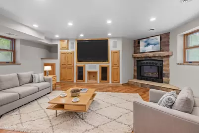 4450  Hearthside Dr, New Berlin, WI 53151 - Photo 17