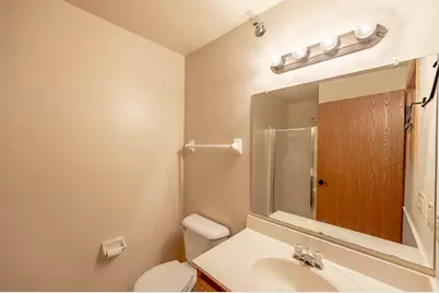 9131 S Aspen Dr #8, Oak Creek, WI 53154 - Photo 9
