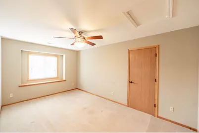 9131 S Aspen Dr #8, Oak Creek, WI 53154 - Photo 11