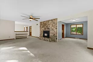 2905 Cody Ct, Waukesha, WI 53188 - Photo 25