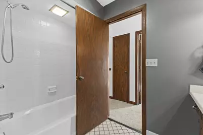2905  Cody Ct, Waukesha, WI 53188 - Photo 37