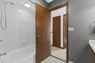 2905 Cody Ct, Waukesha, WI 53188 - Photo 37