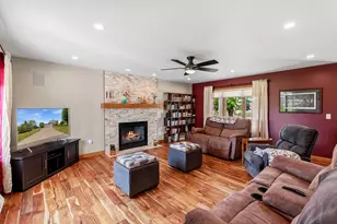 N2244 Nicole Ct, Vandenbroek, WI 54130 - Photo 5