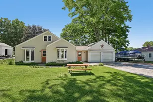 W272N2593 Apple Tree Ln, Pewaukee, WI 53072 - Photo 51