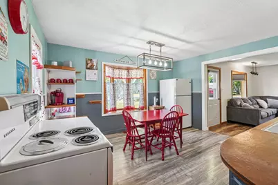 W272N2593  Apple Tree Ln, Pewaukee, WI 53072 - Photo 11