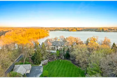 4513 N Hewitts Point Rd, Oconomowoc Lake, WI 53066 - Photo 5