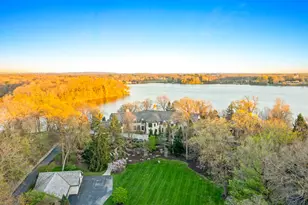4513 N Hewitts Point Rd, Oconomowoc Lake, WI 53066 - Photo 5