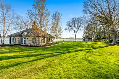 4513 N Hewitts Point Rd, Oconomowoc Lake, WI 53066 - Photo 31