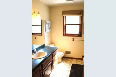 1018  31st St, Two Rivers, WI 54241 - Photo 11
