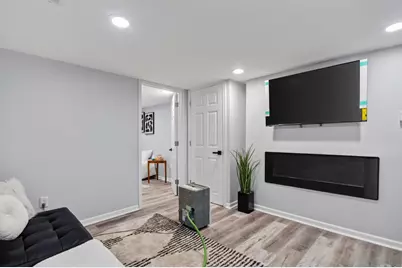 5469 N 58th St, Milwaukee, WI 53218 - Photo 27