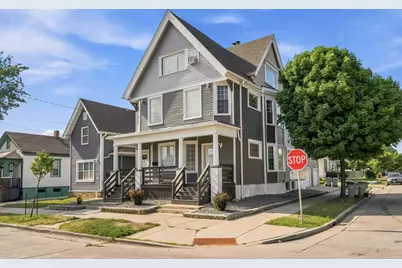 600 W Garfield Ave #602, Milwaukee, WI 53212 - Photo 1