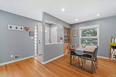 3667 S Sunset Dr, Milwaukee, WI 53220 - Photo 5