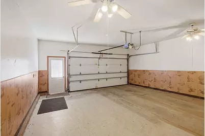 10050 W Whitnall Edge Dr #A, Franklin, WI 53132 - Photo 25