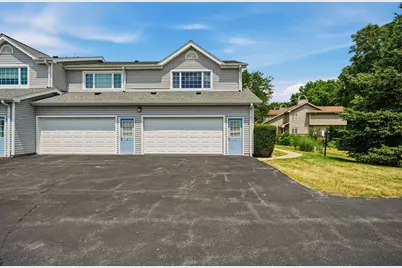 10050 W Whitnall Edge Dr #A, Franklin, WI 53132 - Photo 27