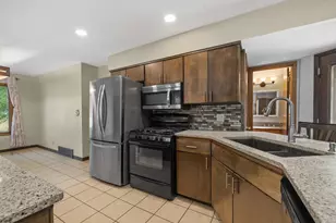 S76W31156 Century Dr, Mukwonago, WI 53149 - Photo 11