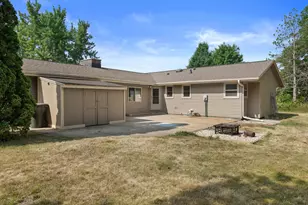 S76W31156 Century Dr, Mukwonago, WI 53149 - Photo 37