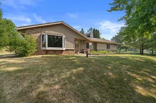 S76W31156 Century Dr, Mukwonago, WI 53149 - Photo 31