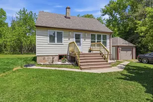 11810 W Howard Ave, Greenfield, WI 53228 - Photo 15