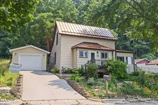 1309 31st Pl, La Crosse, WI 54601 - Photo 1
